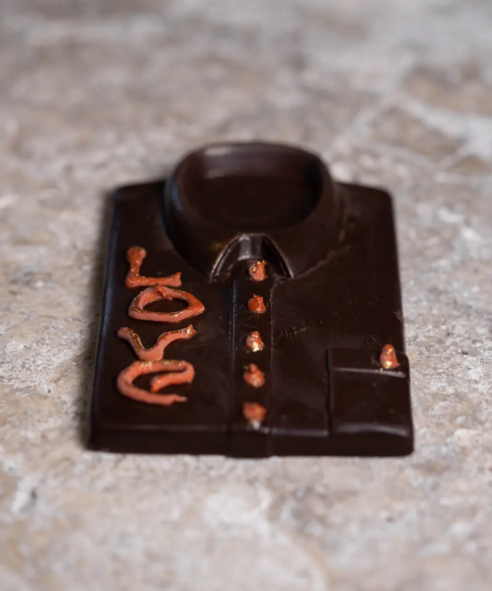 Chemise en chocolat "LOVE" – Image 2