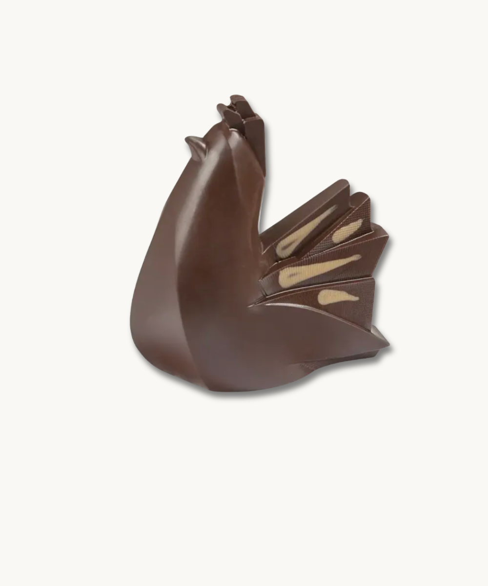 Product image of Poule au chocolat noir garnie